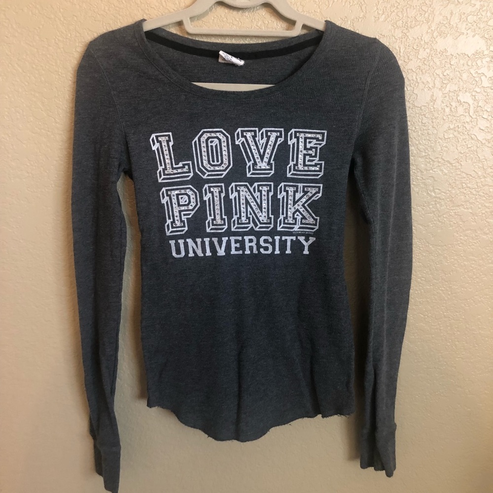 PINK size L long sleeve campus tee.
